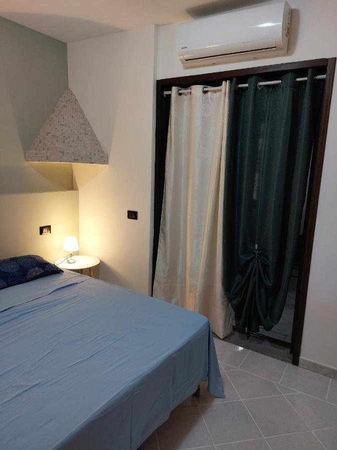 B&B A Casa Di Monica Olbia Exterior photo