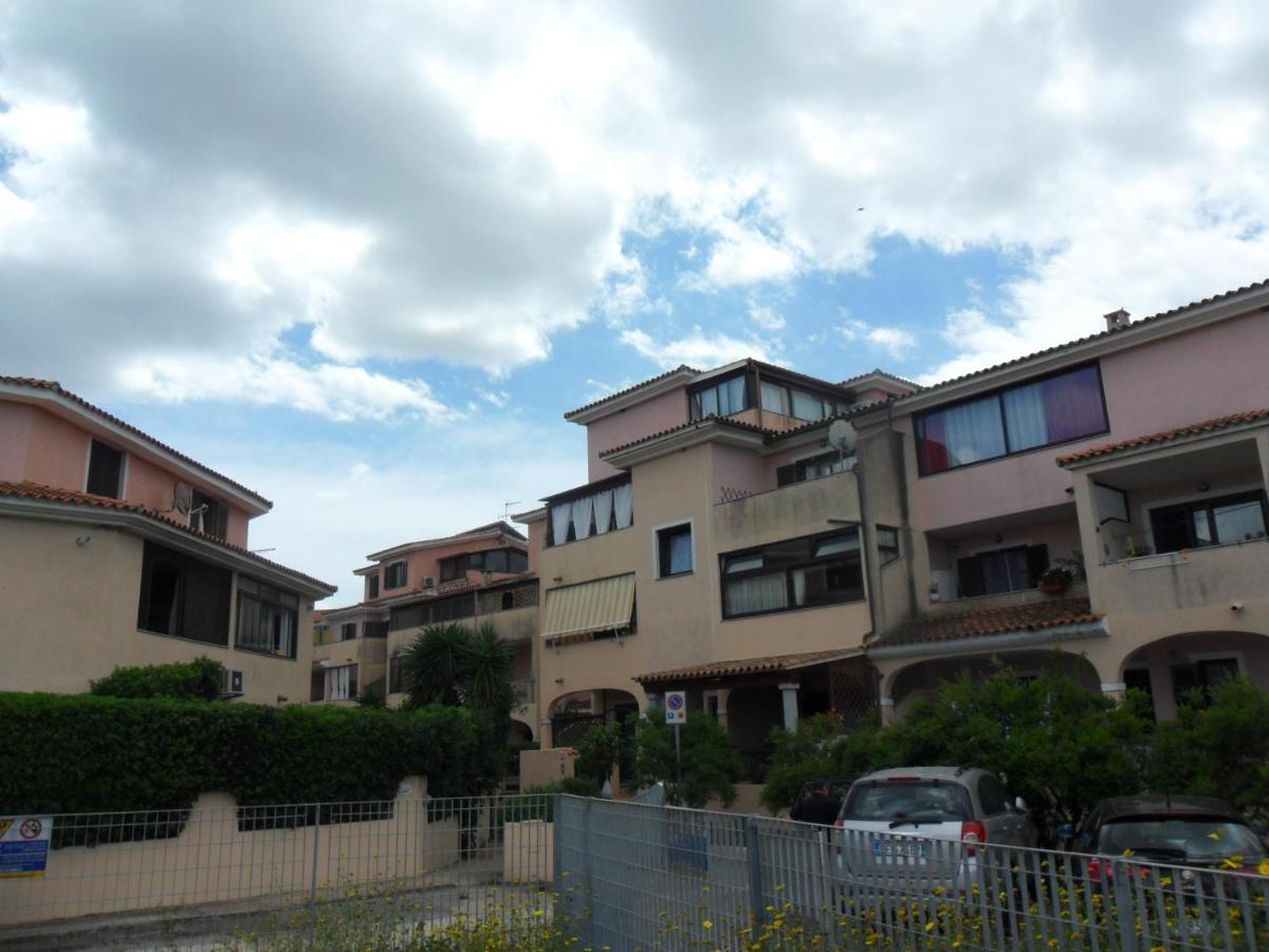 B&B A Casa Di Monica Olbia Exterior photo